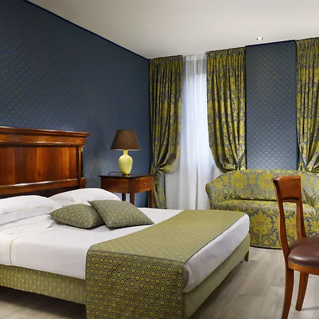 Hotel Pierre