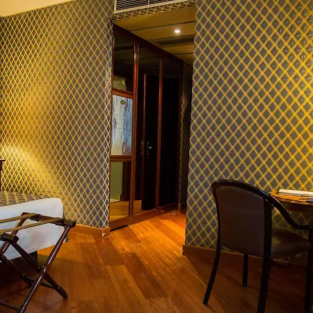 Hotel Pierre 5*