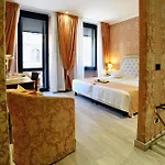 Hotel Pierre Milán