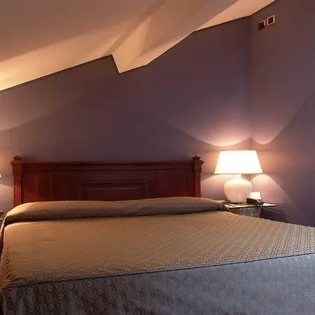Hotel Pierre Milan
