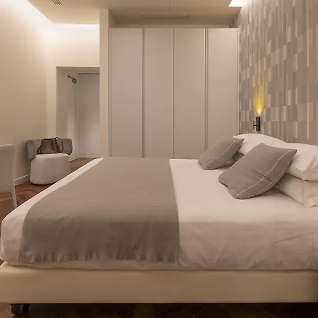 Hotel Pierre Milan