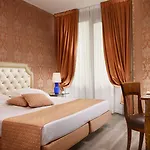 Отель Pierre