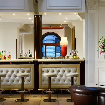 Hotel Pierre